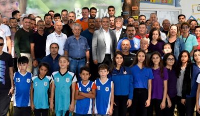 Antalya Muratpaşa’dan 94 kulübe 7’şer bin lira destek