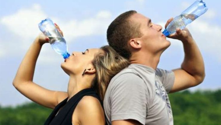 Yeni yılda ilk işiniz su içmek olsun!